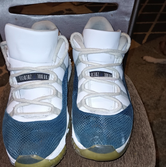 Jordans - Picture 3 of 4